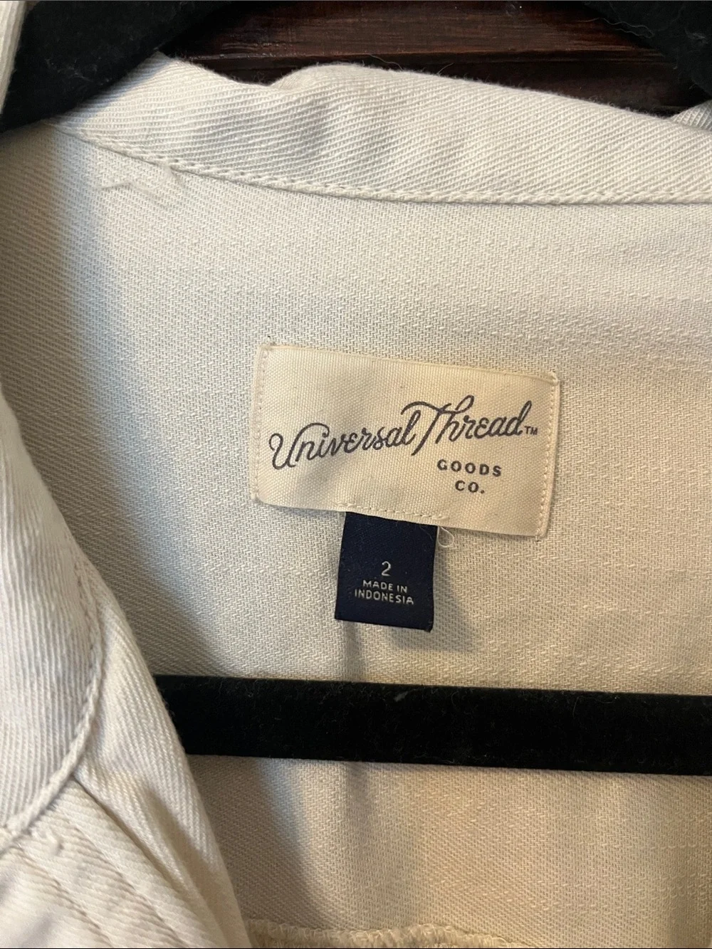 Universal Thread light cream